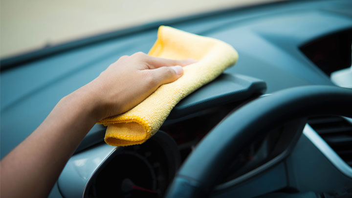 limpiar los interiores de los coches