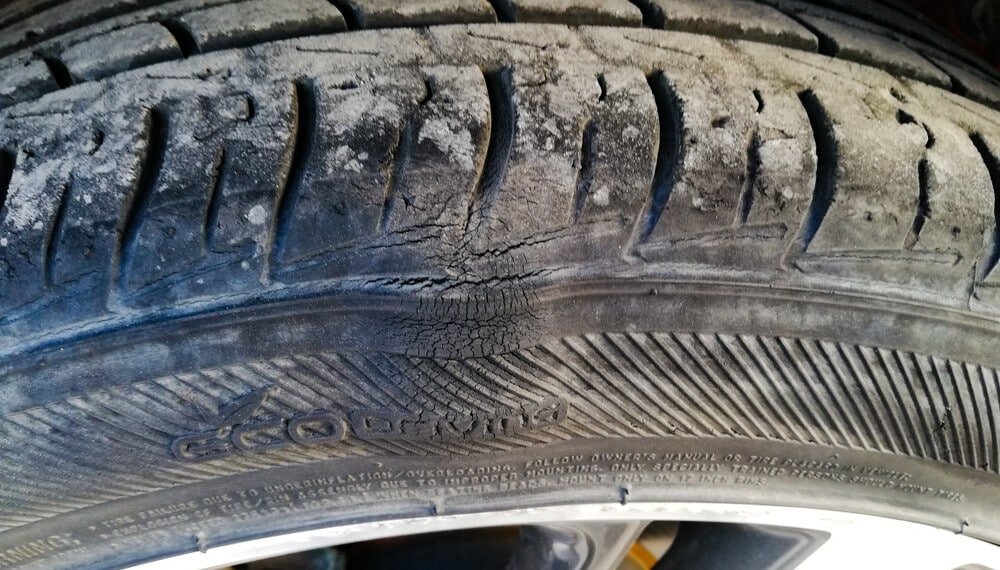 Hinchazón del flanco del neumático