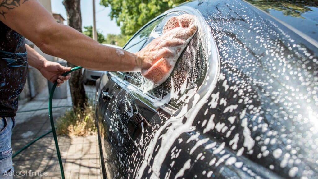 ¿Con qué frecuencia debes lavar tu coche?