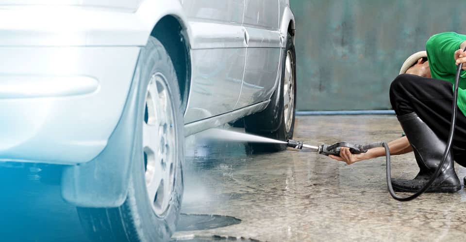 pulverización o lavado de los bajos del coche